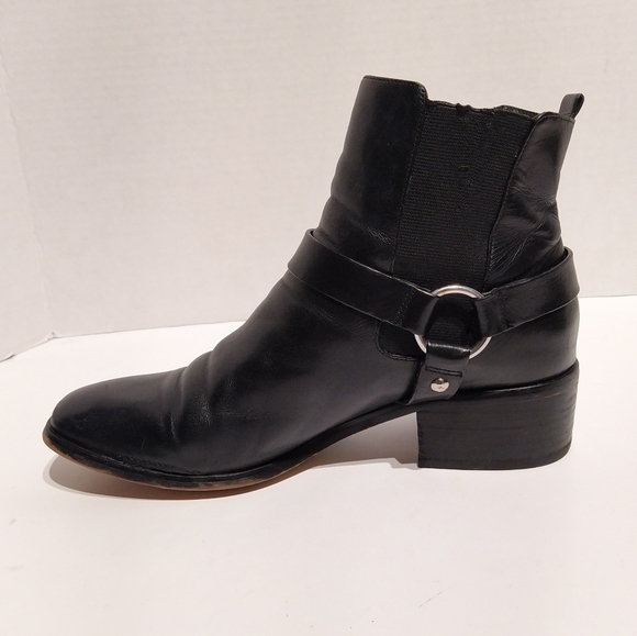 Michael Kors Leather Boots • Square Toe Buckle